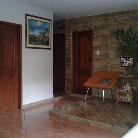 Hotel Casa De Huespedes Casita Belga Guayaquil Exteriér fotografie