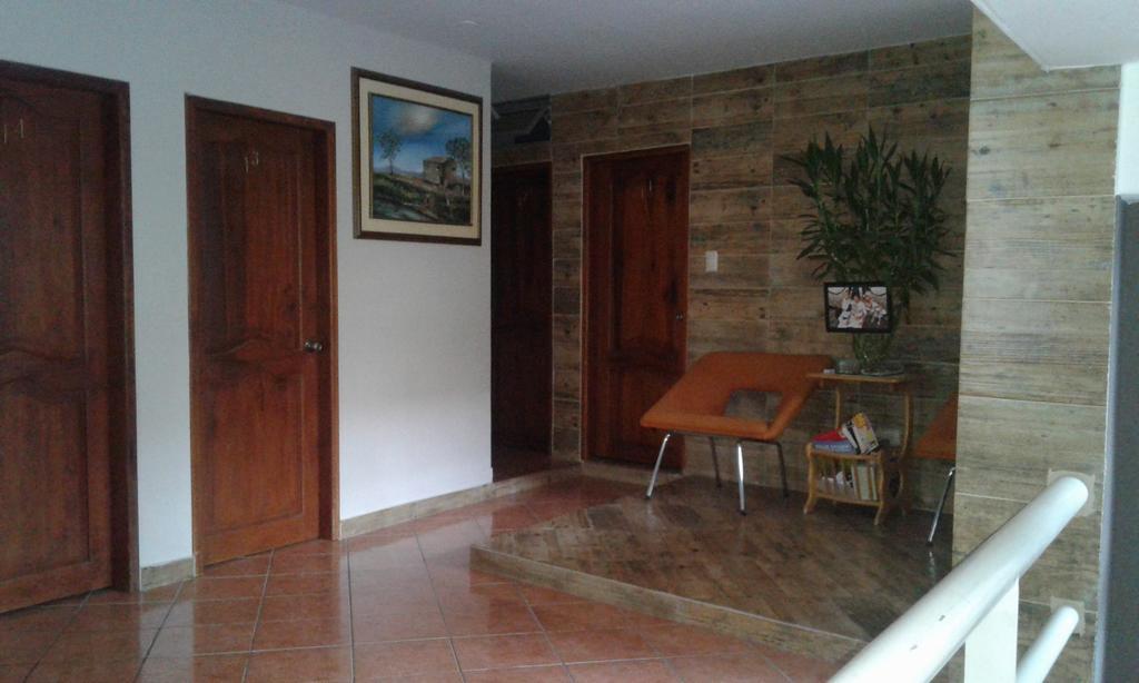Hotel Casa De Huespedes Casita Belga Guayaquil Exteriér fotografie
